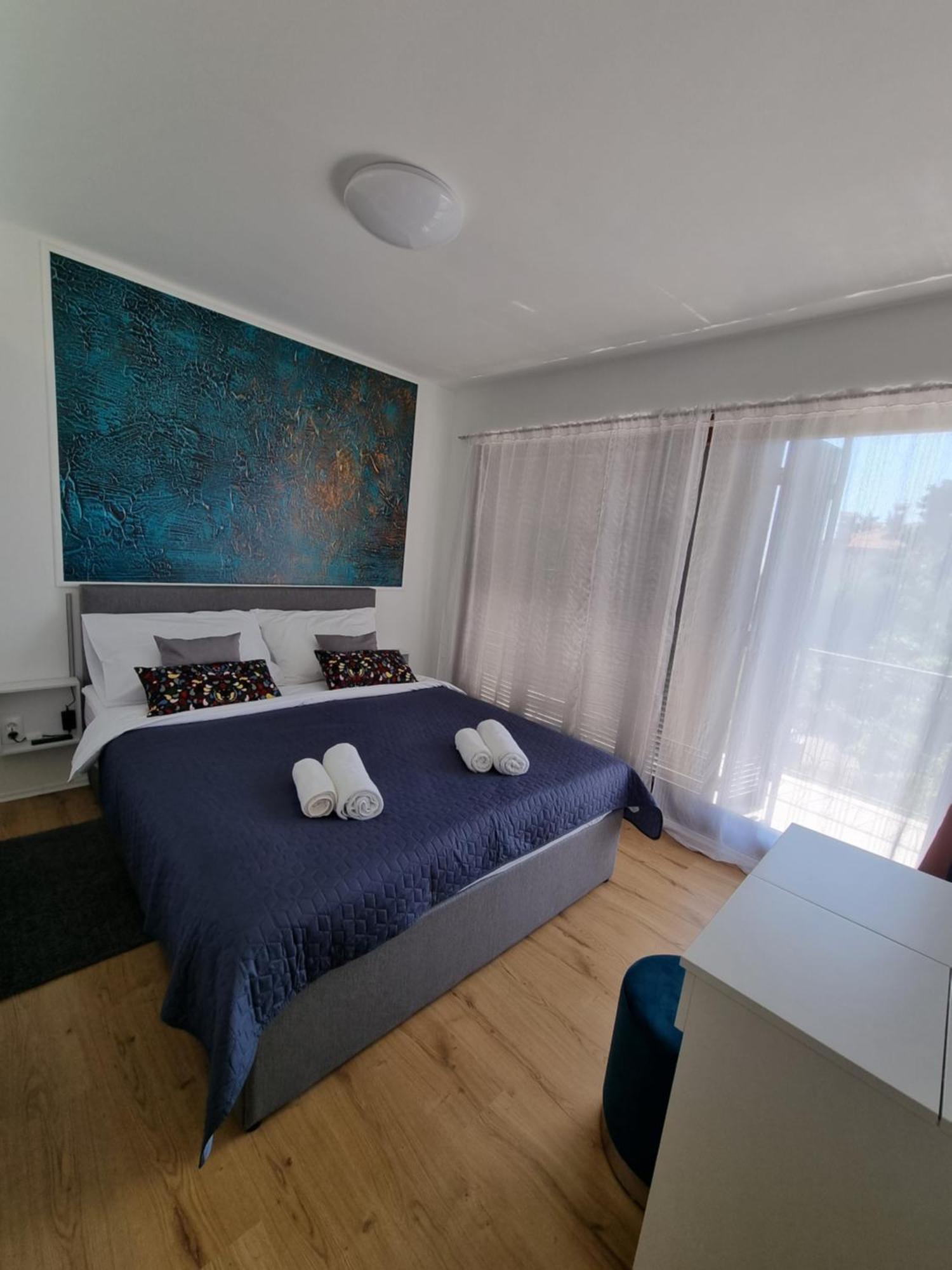 Apartment Paradiso Arx I *
